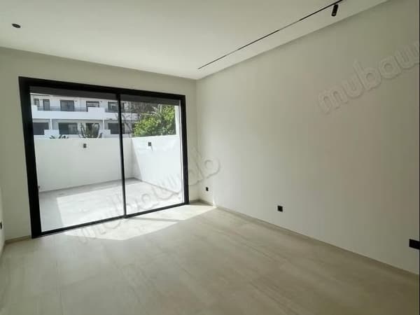 Bel appartement neuf au Oasis