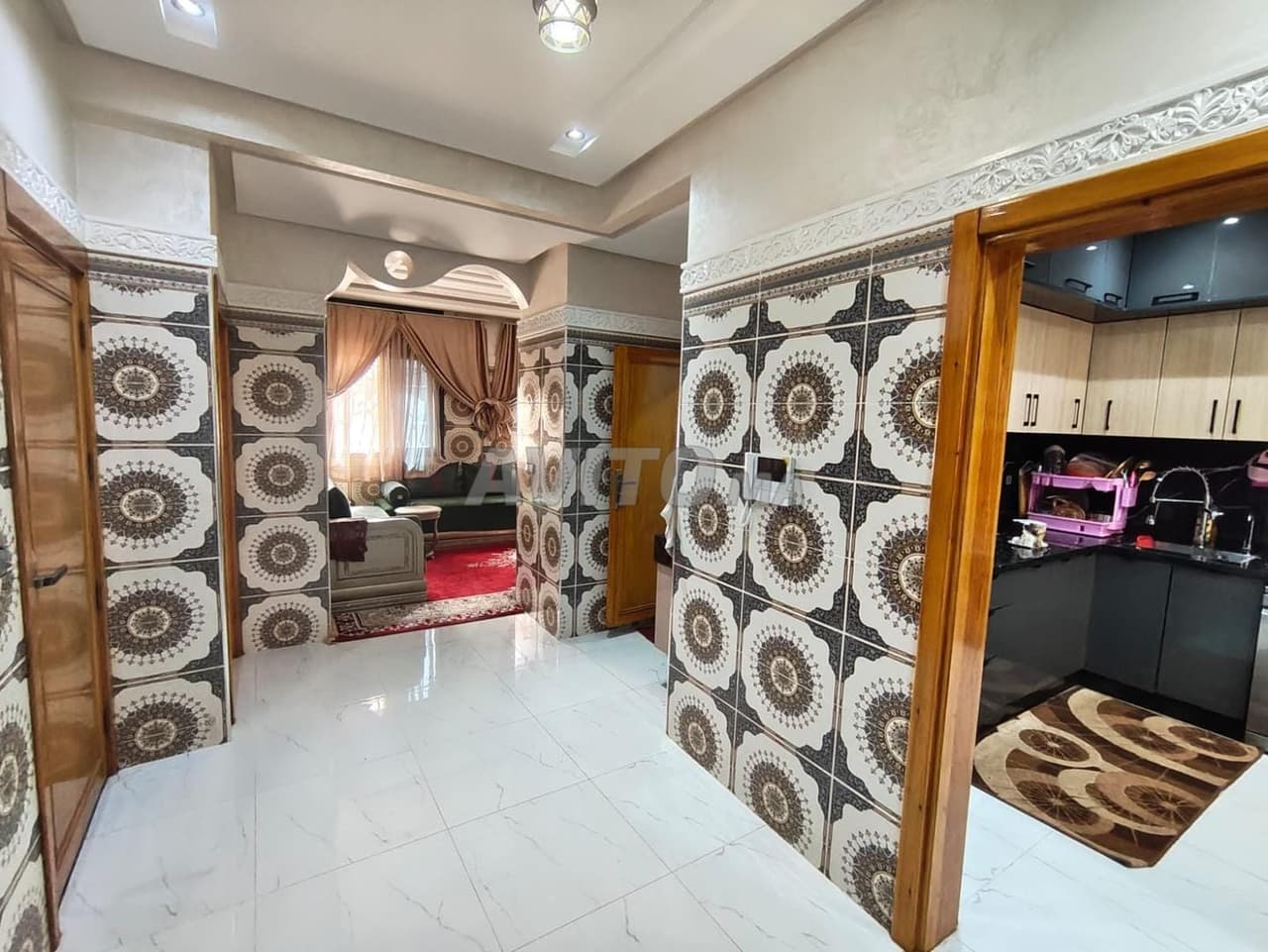 Maison commerciale Neuve haut standing