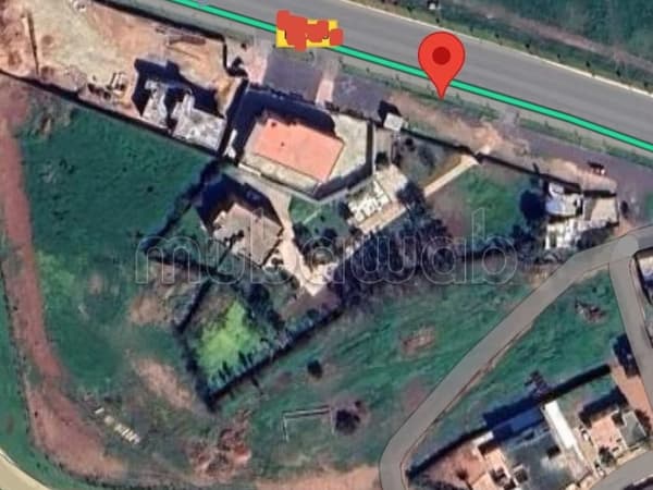 Terrain commercial et industriel plein californie
