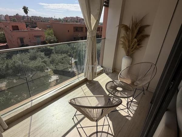 Appartement à louer 84 m² Hivernage