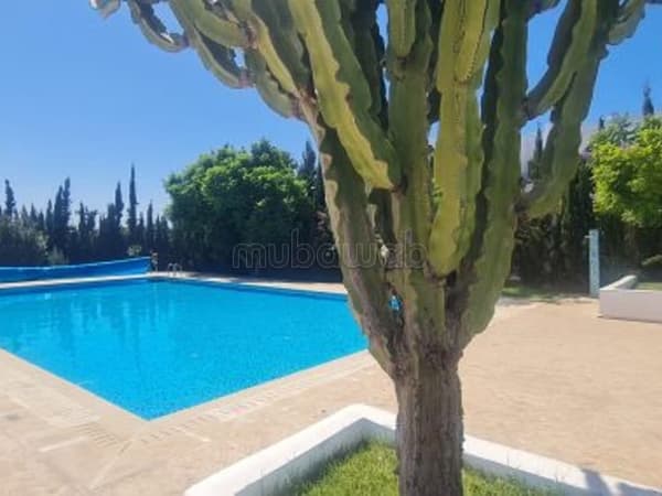 A LOUER Villa avec jardin privé sans vis a vis résidence avec piscine Vue mer