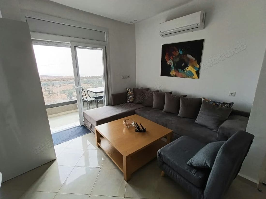 Apartamento amueblado con vista al mar en alquiler 59 m²