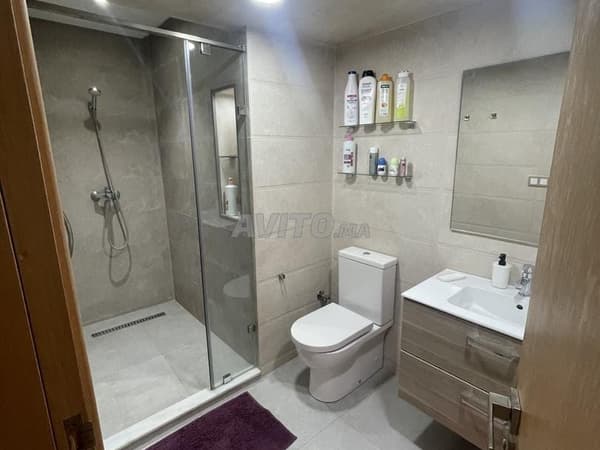Appartement deux façades au premier étage