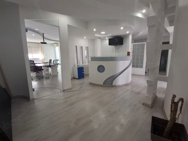 Bureau à louer à Agdal
