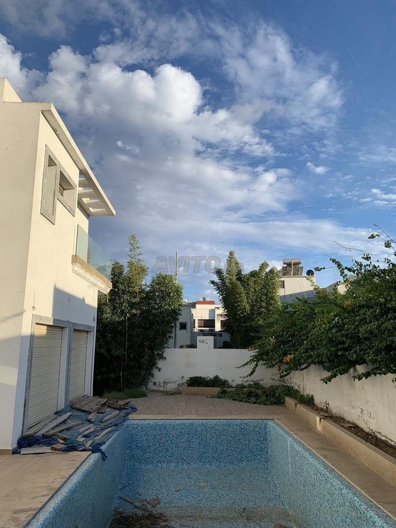 Huis en villa 700m² te koop in Casablanca