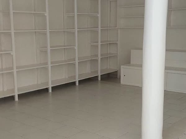 Local commercial 42 m² à vendre à Rabat Agdal