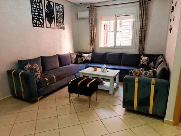 Appartement à louer mensuellement à Hay Cherifa