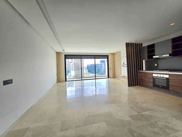 Location d'un appartement à Casablanca Finance City. 3 grandes pièces. Ascenseur et…