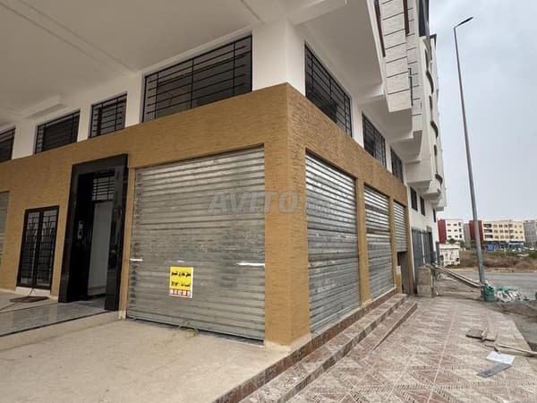 Local commercial dans le quartier Gaitha à côté de la pharmacie Raghay