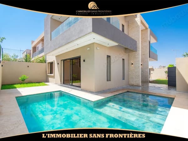 Villa vacía en venta en Targa