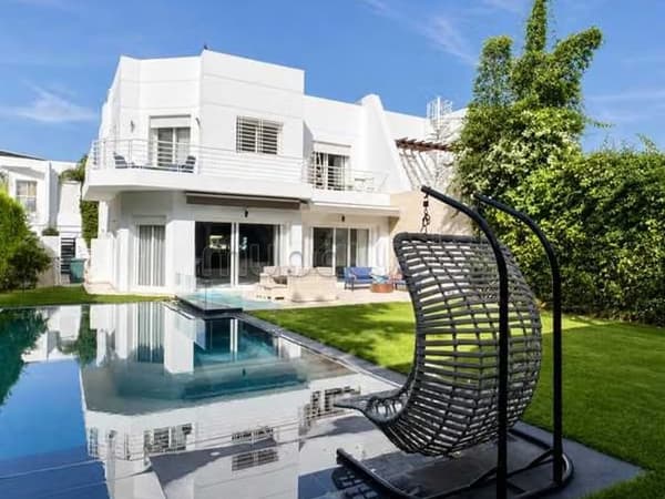Villa te huur van 492.0 m² in Casablanca, Californie