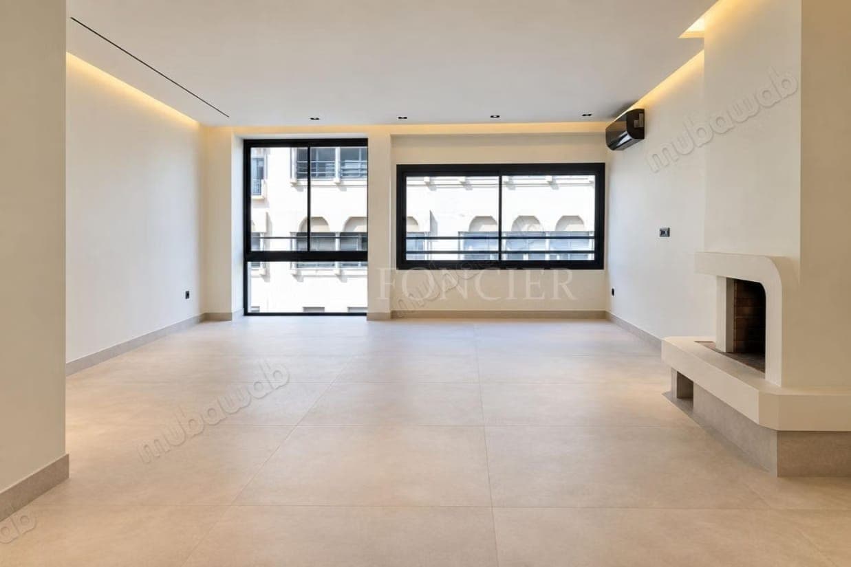 Location Appartement rénové 170m2 3chambres avec terrasse Racine, Casablanca