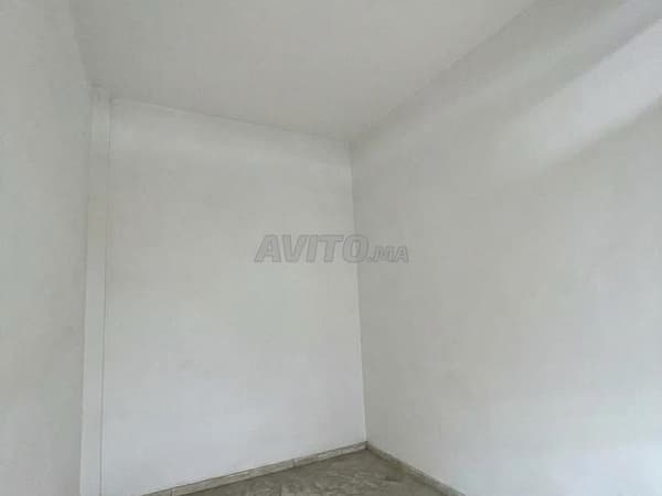 محل تجاري للكراء بدرب عمر 📐 المساحة