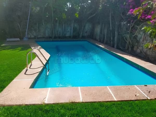 Prachtige villa te huur in Cil met grote tuin en zwembad