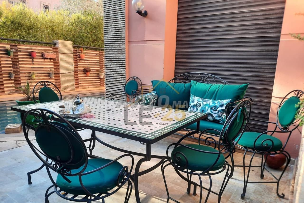 Villa 3 Façades Avec Piscine À Vendre À Targa