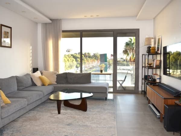 Magnifique appartement ensoleillé, 2 chambres, avec terrasses et rooftop