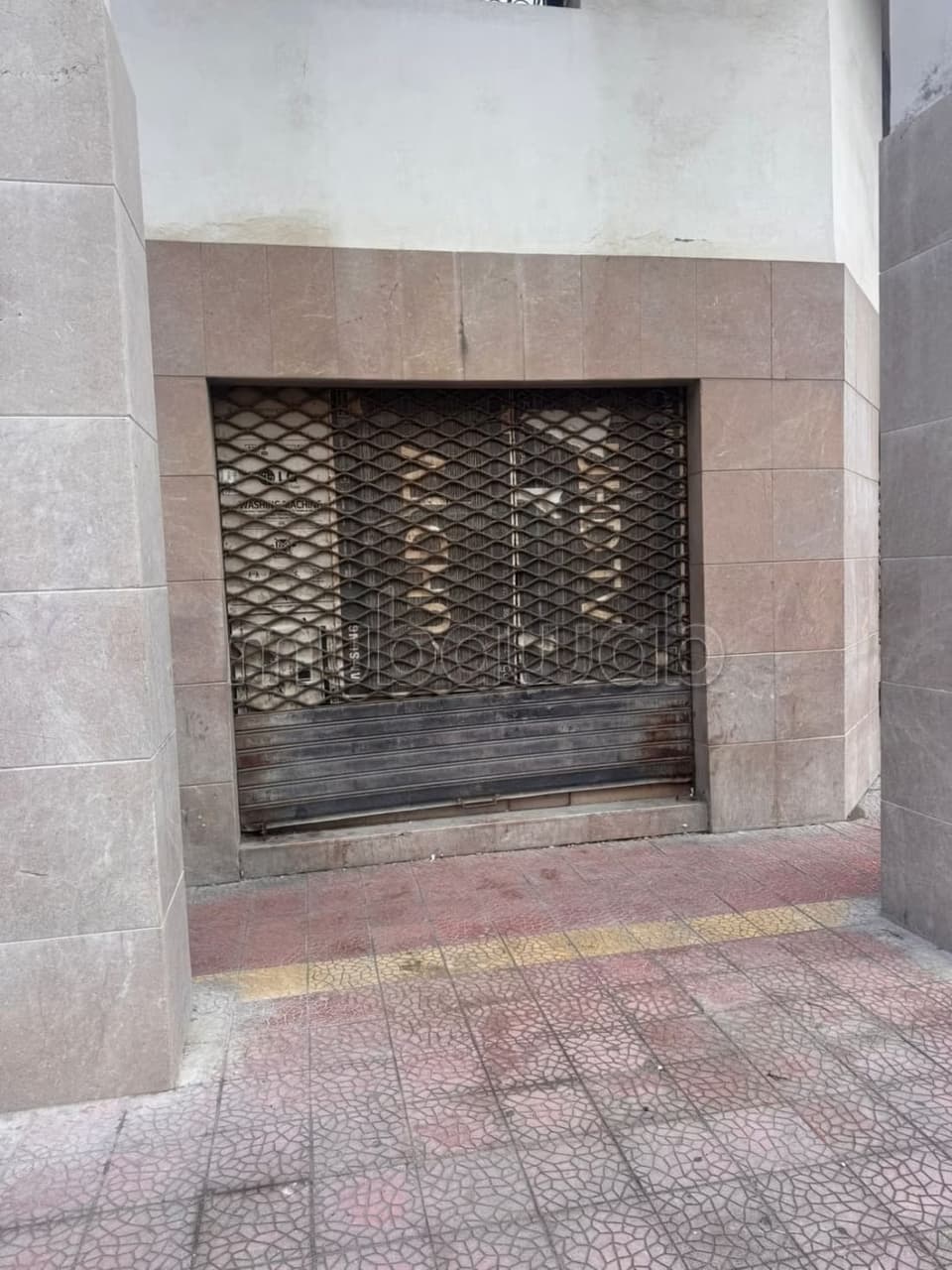 Local commercial avec 5 vitrine à louer – Corniche Tanger