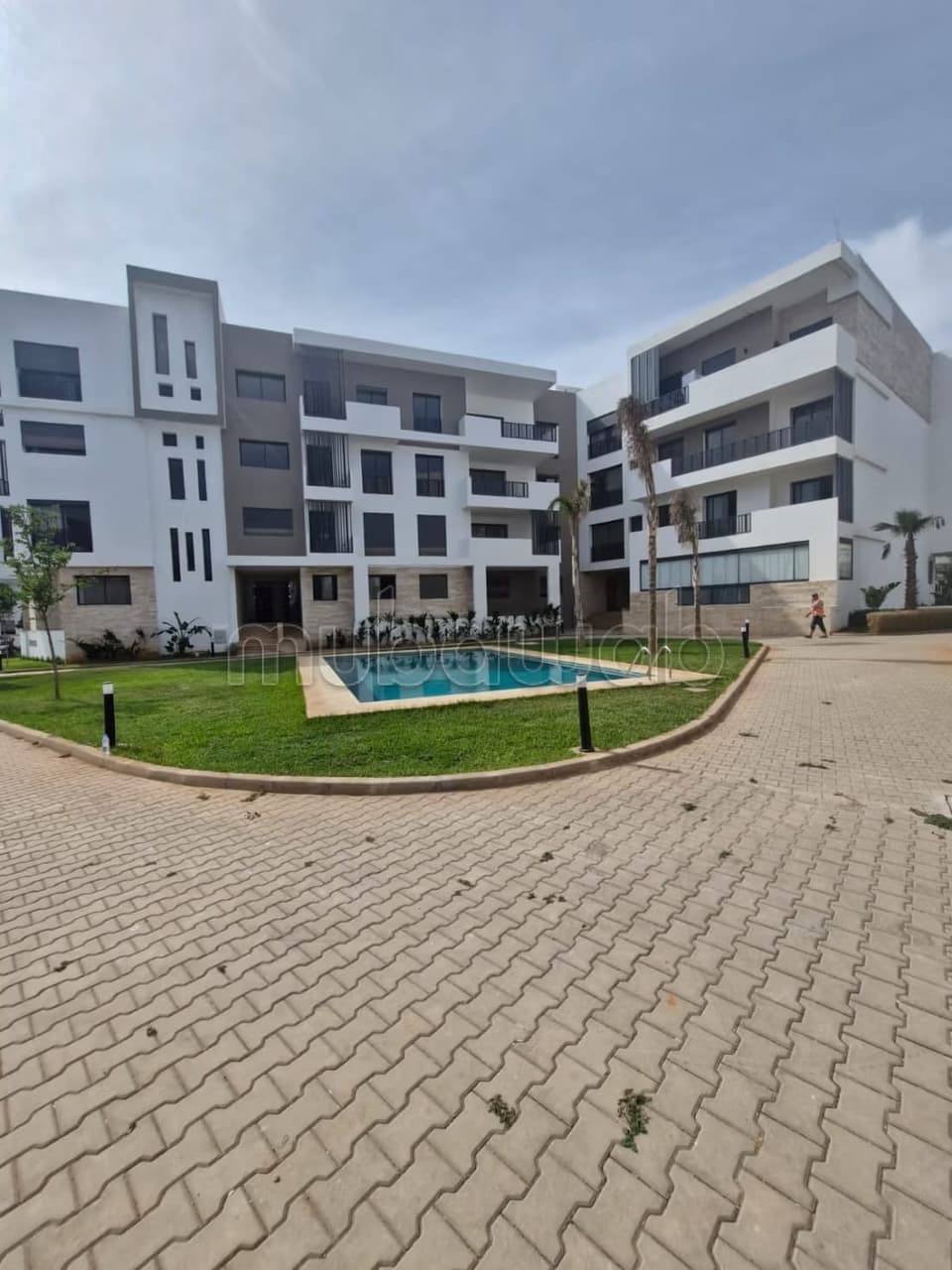 Bel appartement en location à Casablanca Finance City. Surface totale 130 m². Porte…