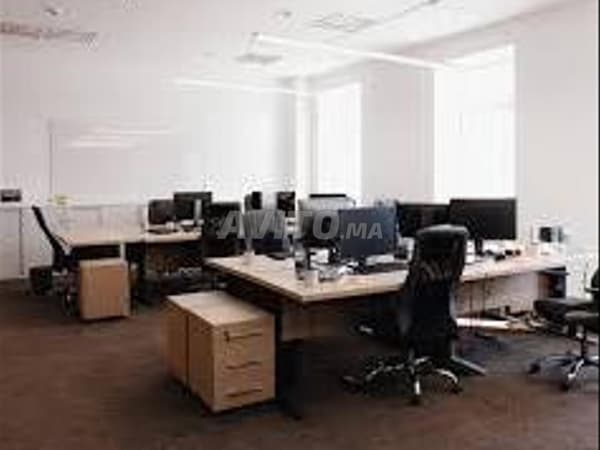 Bureau neuf dans un immeuble commercial massira 1