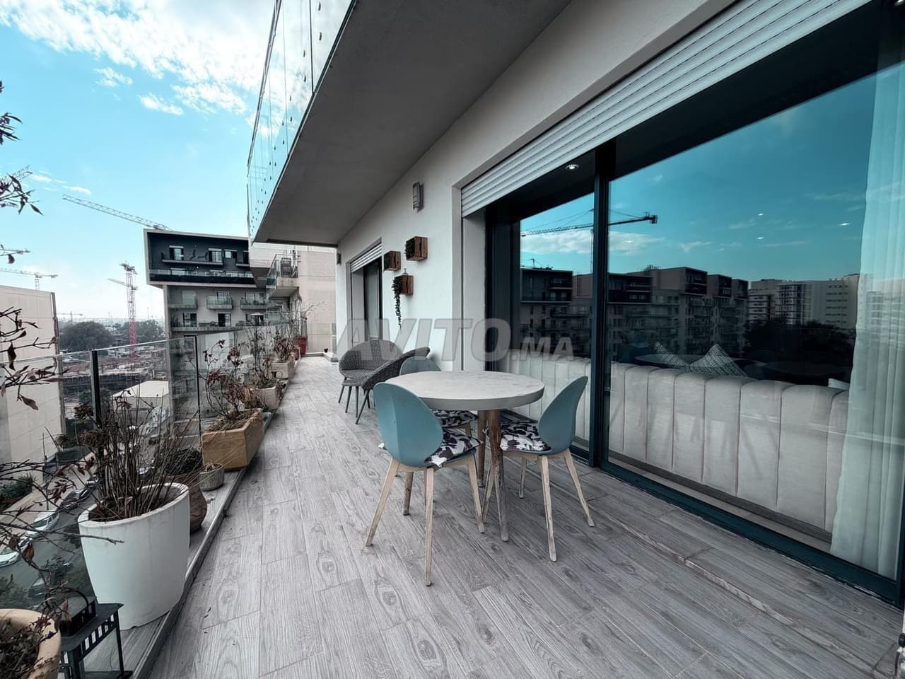 PRESTIGIA HAY RIAD فاخرة مفروشة 240 م²