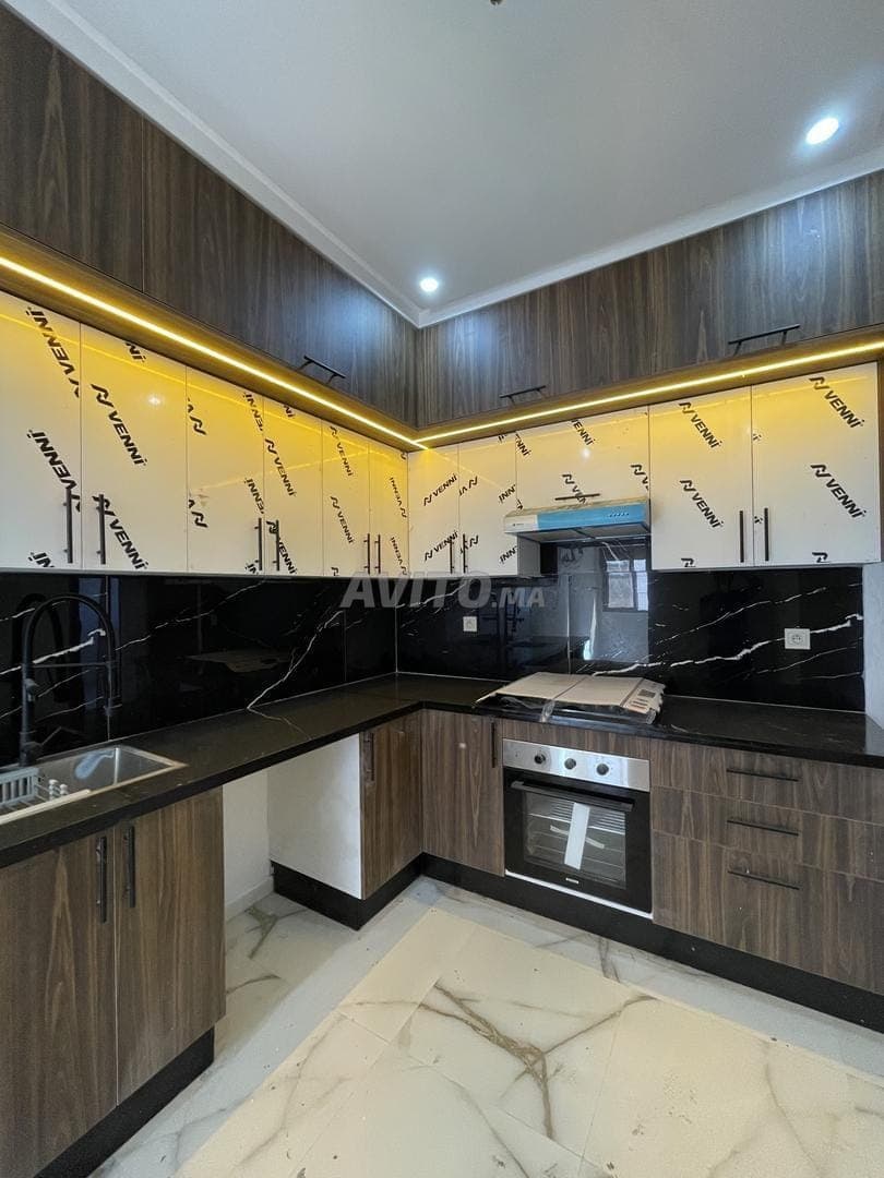 Neuf appartement bien ensoleillé