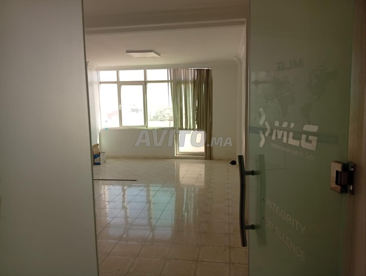 Office for rent in Tangier, rue de Fès