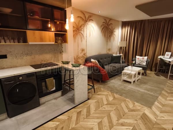 Studio neuf meublé bien situé