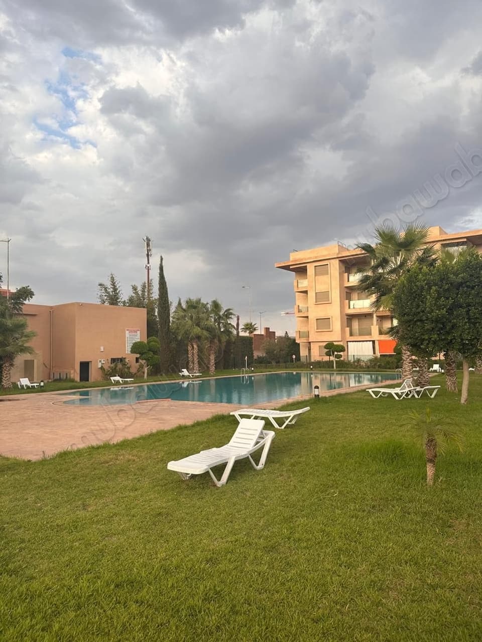 Appartement en location à Boulevard Med 6.3 grandes pièces. Meublé