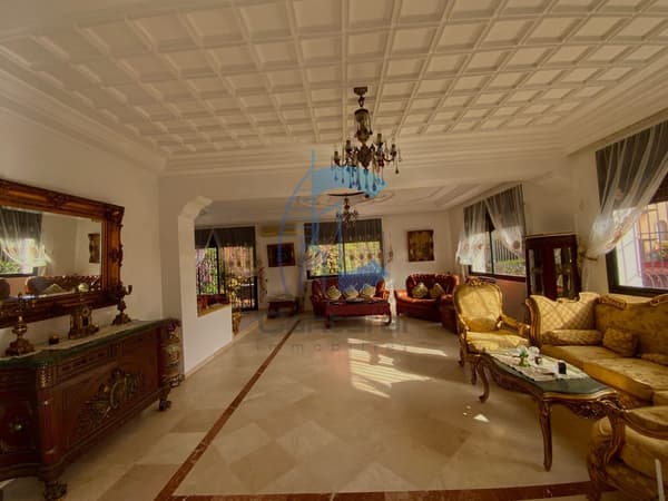 Villa for sale