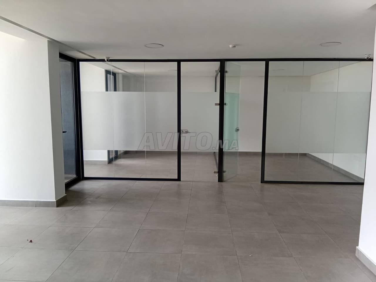 Bureau à Louer de 90 M² / ABDLMOUMEN