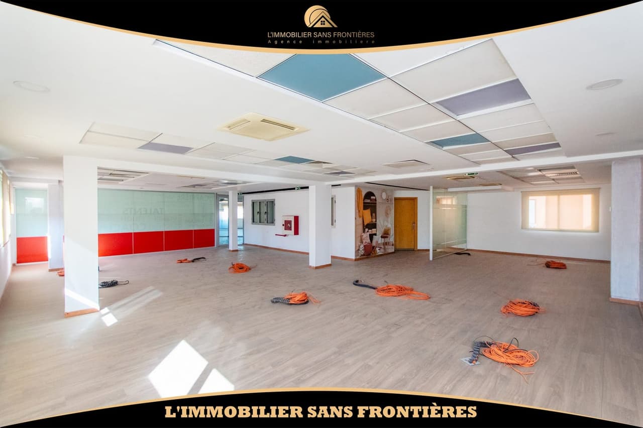 Étage d’immeuble commercial à vendre à Guéliz, 443 m², Marrakech