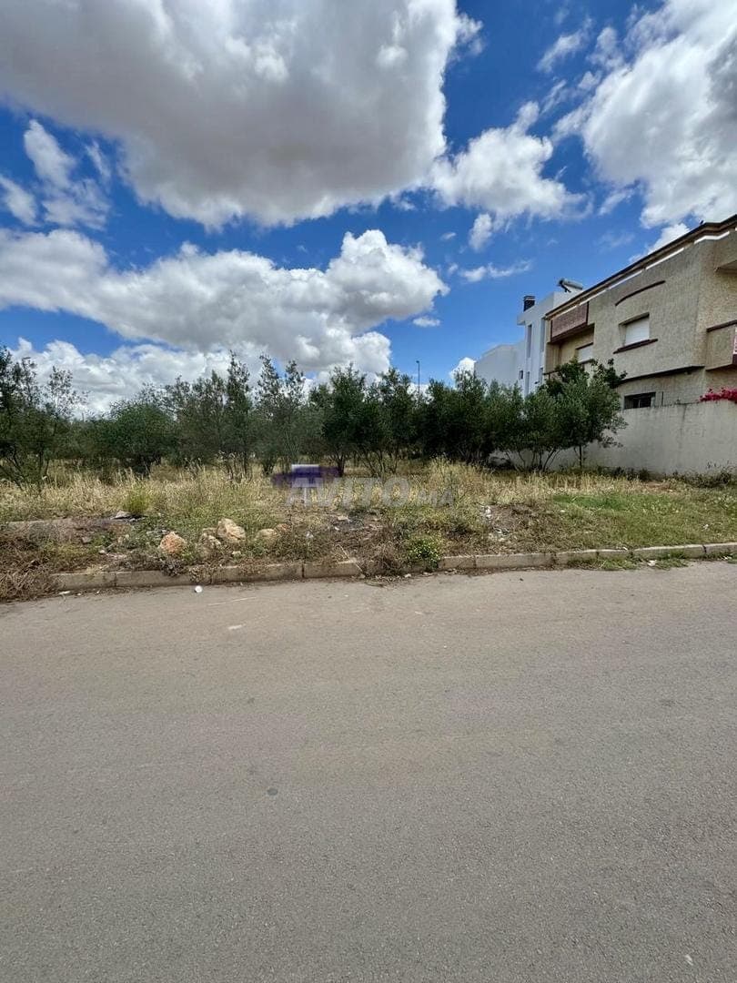 À VENDRE – TERRAIN À RIAD WISLAN, MEKNÈS