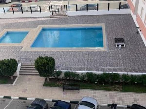 Appartement à louer à Caznaya dans une résidence gardée