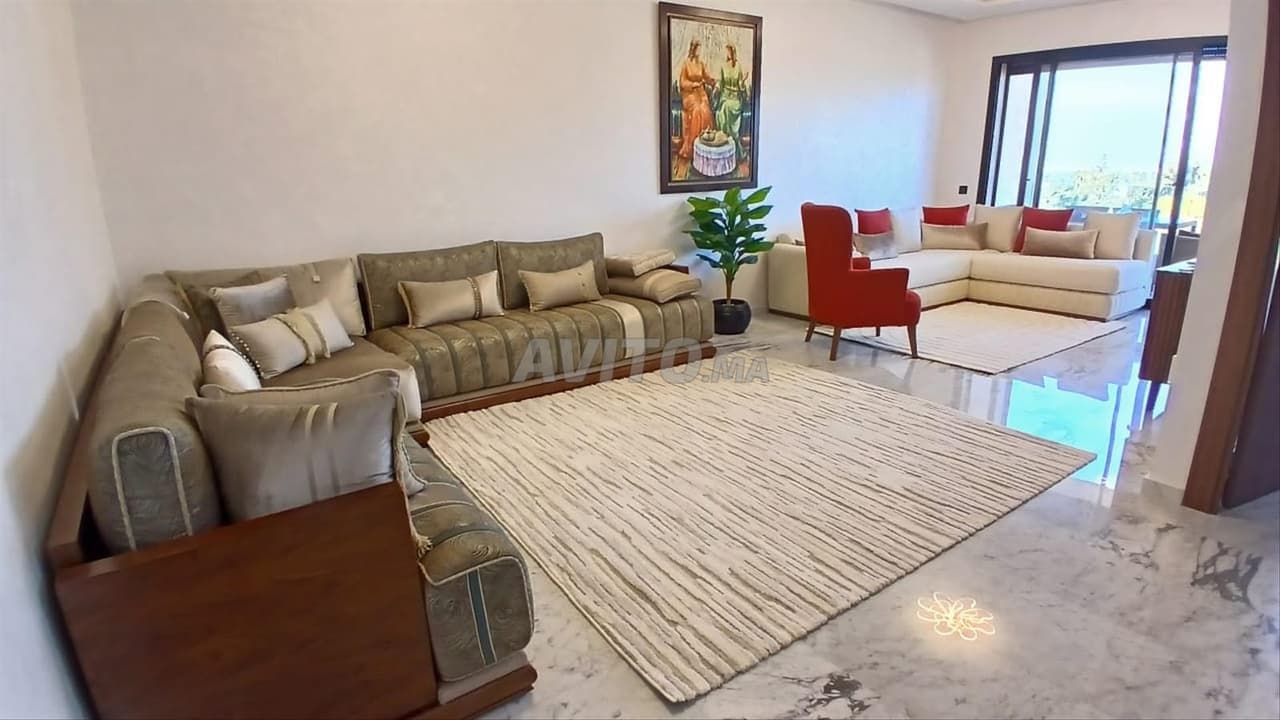 Luxe appartement met terras en zeezicht