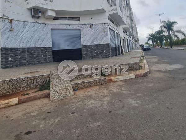 Commerce à vendre 150 m² Autre Benslimane