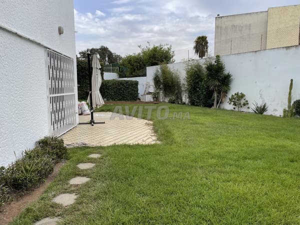 Villa rénovée à louer à Souissi