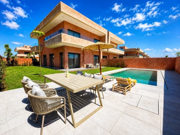 Villa de Luxe 4 chambres à Louer LOM26091