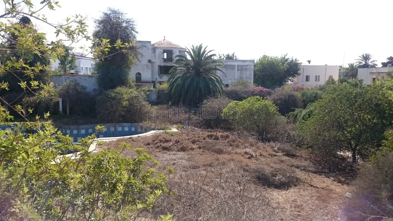 Terrain 988 m² CHANTILLY SUD EST