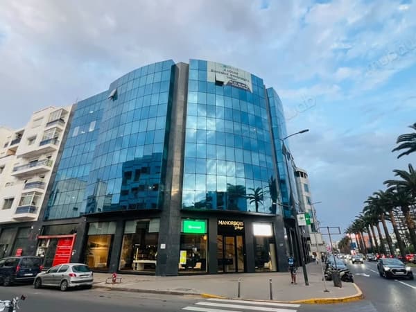 Bürokavel van 539 m² te huur – Bd Ghandi