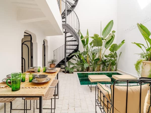 Riad rénové 3 chambre à vendre à Bab Ghmat VE26264