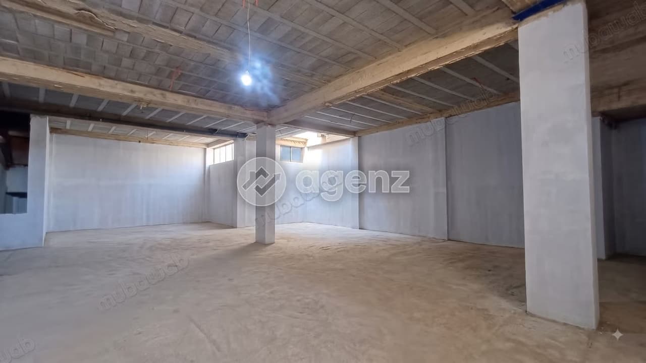 Commerce à vendre 367 m² Zaytoun Meknès