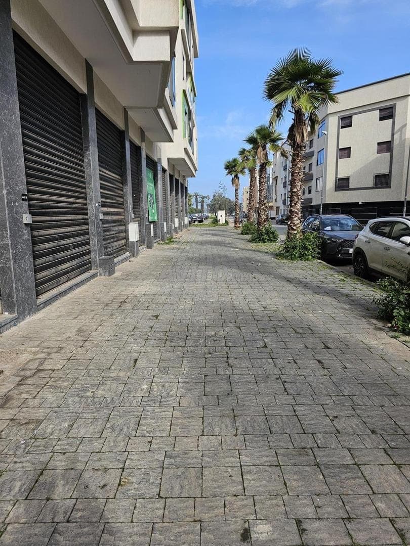 Local commercial à vendre