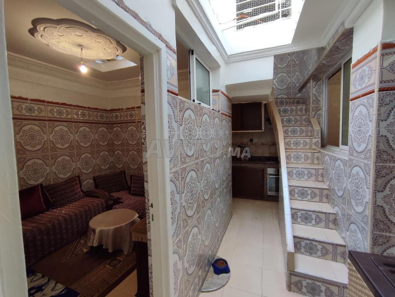 Appartement 81m2 RDC avec Magasin à vendre à H M Casa