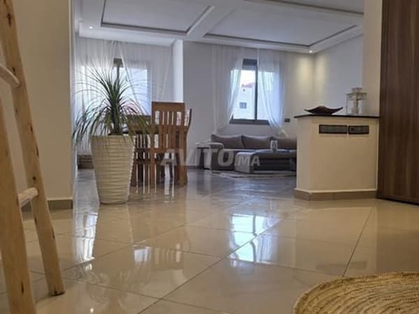 3-bedroom 100m furnished apartment to rent