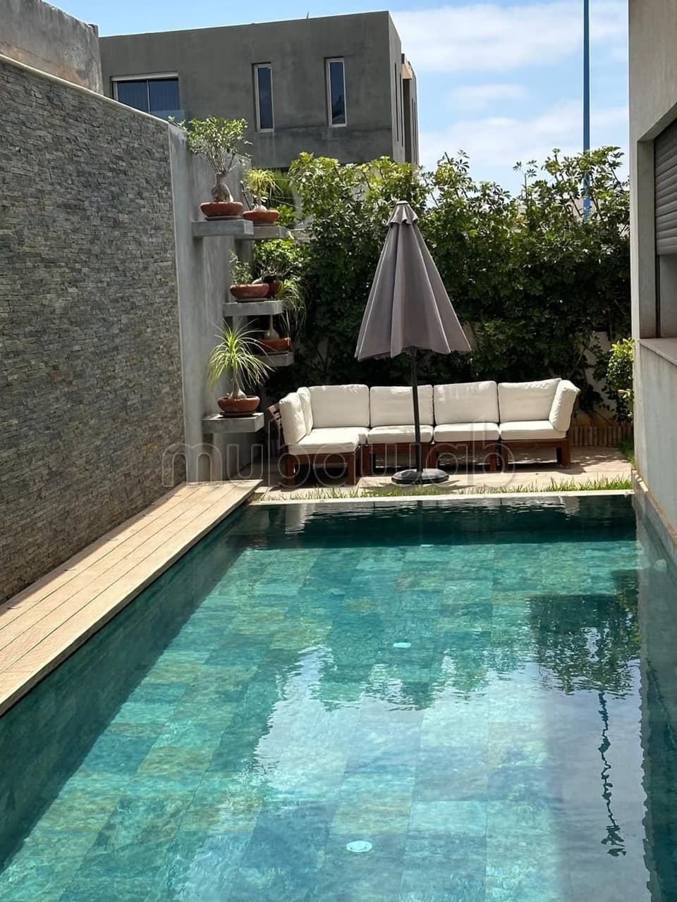 Luxury villa for sale in Dar Bouazza. 3 bedrooms. Garden