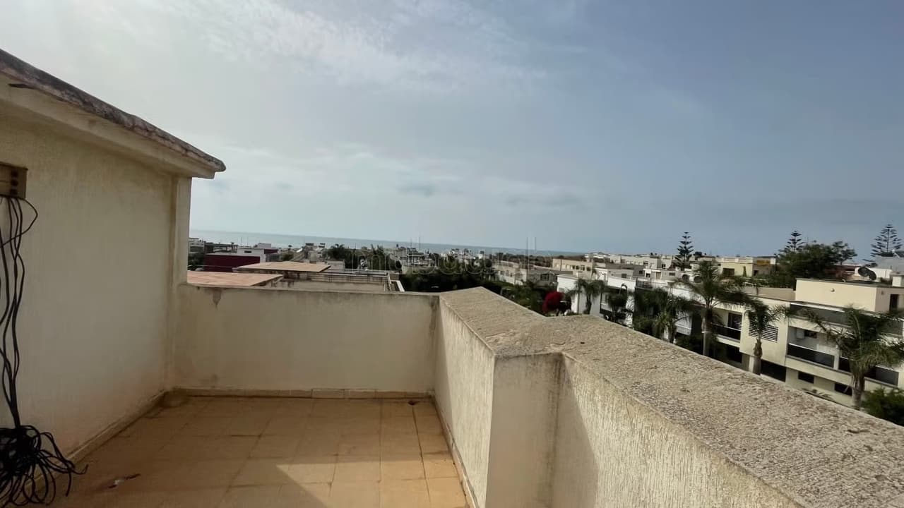 Luxury villa for sale in Harhoura. Surface area 384 m². Reinforced door, Moroccan lounge