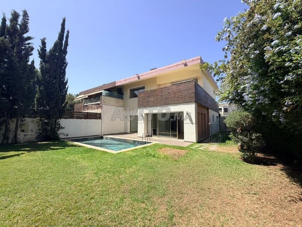 AFFITTASI VILLA BIFAMILIARE NON ARREDATA A PRESTIGIA BOUSKOURA