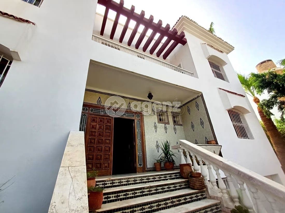 Villa zu verkaufen 568 m², 5 Schlafzimmer Route Immouzer Fès