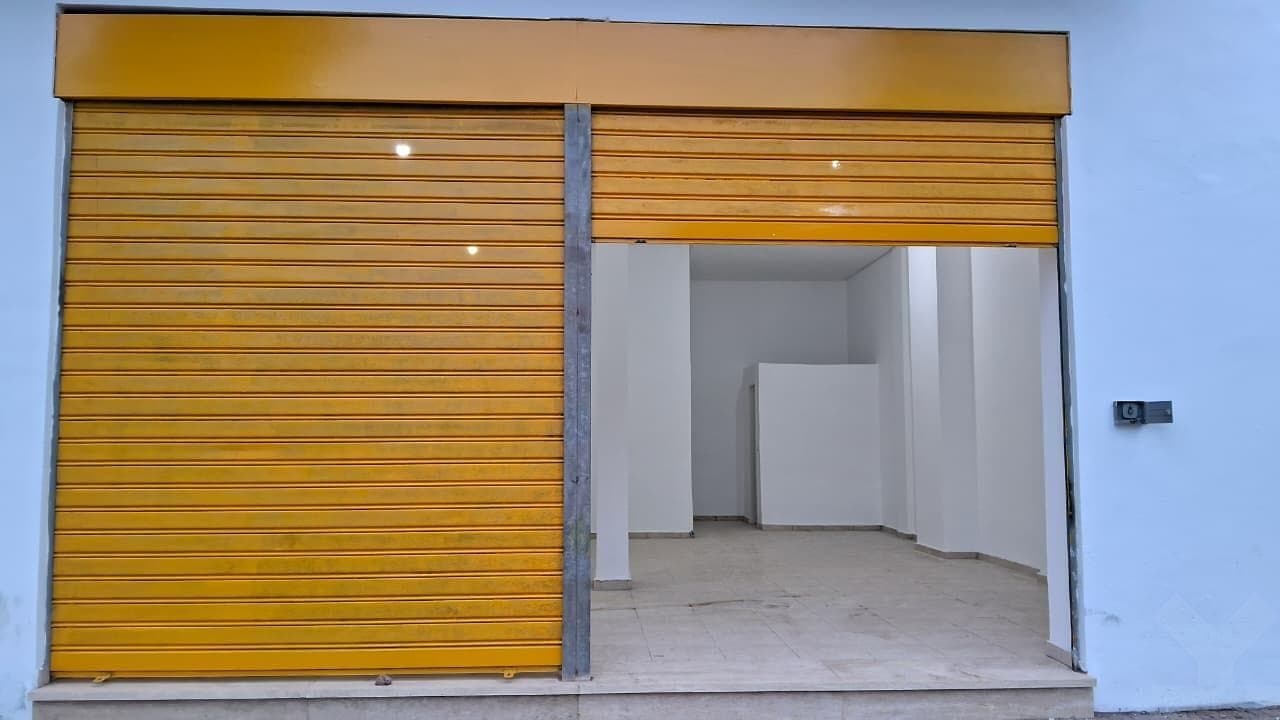 Commercieel pand van 56 m² te koop in Sidi Bernoussi, Casablanca