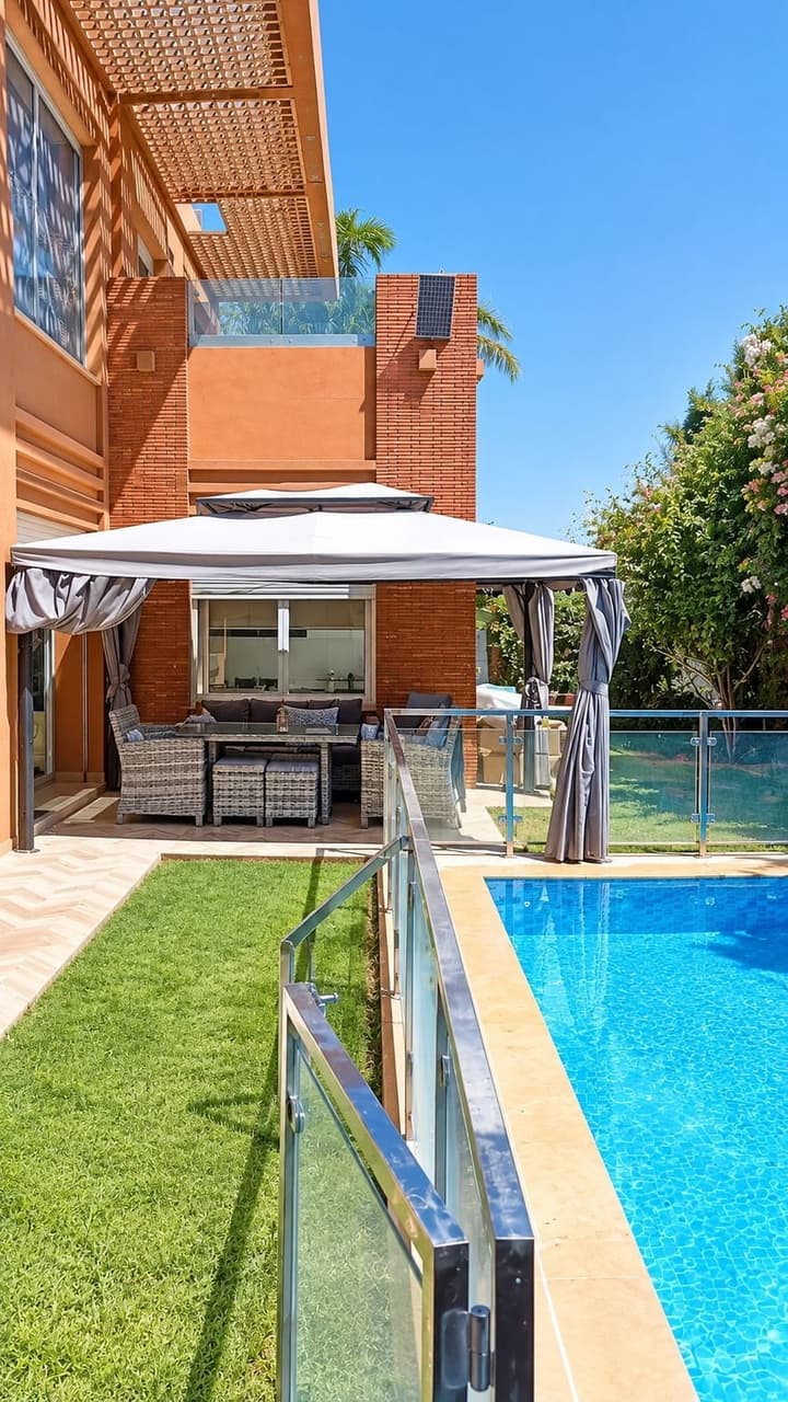 Villa 400 m² à vendre à Marrakech Route De L'Ourika (Tassoultante)